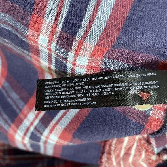 By Anthropologie Flannel Boyfriend Women's Button down Shirt Medium 100% Cotton - Picture 9 of 9